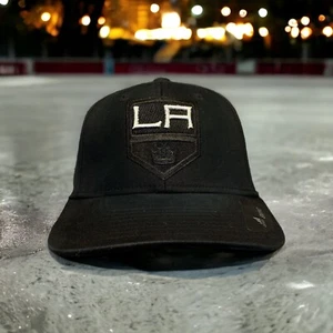Los Angeles Kings Flex Fit Hat Black On Black Patch Logo Hockey Cap S/M - Picture 1 of 6