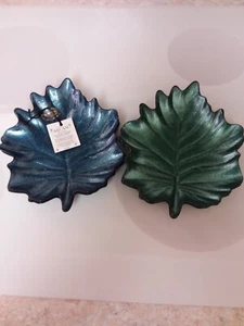 Akcam Hand Made Art Glass Blue and Green Fall Leaf Shaped 8" Plates, Set of 4 - Picture 1 of 9