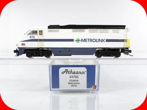 N Scale ***METROLINK*** Bombardier F59PHI Diesel Locomotive #878 - Athearn 23720 - Picture 1 of 8