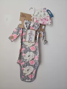 Gerber Hat & Baby Essentials Headband And Gown 0-3m Roses And Flowers - Picture 1 of 8
