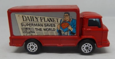 CORGI JUNIORS - LEYLAND TERRIR DAILY  PLANET  - 1978 - - Immagine 1 di 4
