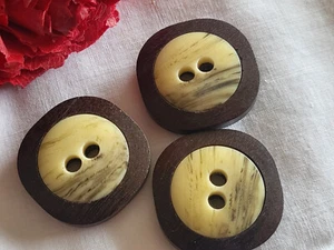 Trio gros bouton en bois coeur effet corne vintage épais 2,7  cm ref 5914 - Picture 1 of 3