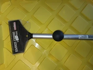 Chef Master Dual Handle Griddle Scraper. - Picture 1 of 3