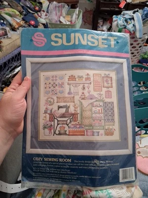 Punto de cruz estampado atardecer - Acogedora sala de costura Foto 1 de 3