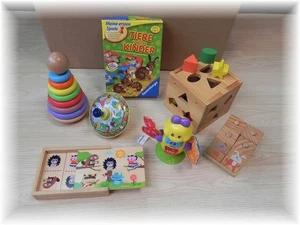 Holz Spielzeug Konvolut + Pappe-Puzzle Blech Kreisel & Vtech Biene Lernspielzeug - Bild 1 von 7