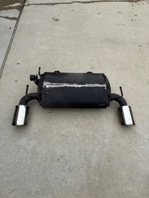 SILENCIADOR INFINITI G37 CUPÉ OEM ORIGINAL  Foto 1 de 4