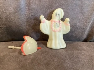 Vintage 1968 Kooky Spooky Finger Puppet Grandma Mckreek Glow Hasbro Ghost - Picture 1 of 2