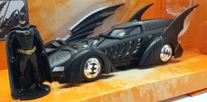 Jada 1/24 Scale Model Car #98036 - Batman Forever Batmobile & Batman - Imagen 1 de 5
