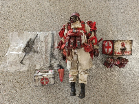 ThreeA Ashley Wood wwrp Medic action figure 1/12 robot grunt bertie square Cover