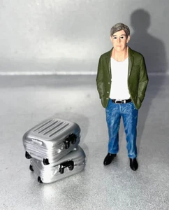 American Diorama Figure Set Gent w Aluminum Luggage 3 Pc Set 1/24 Scale Diorama - Picture 1 of 2