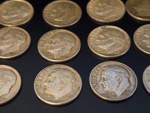 Lot of 30 Silver Roosevelt Dimes- All Pre 1965 - THIRTY Dimes Total - Picture 1 of 16