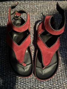 NWT SUNDANCE Reynah Sandals Beaded Burgundy EU 39, US 9 - Picture 1 of 12