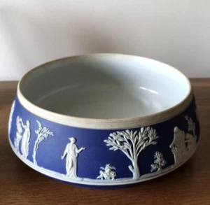 Vintage Wedgwood Dark Blue Jasperware Salad Bowl - Picture 1 of 8