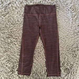 Athleta Legging The Ultimate Capri Gr. Small lila gestreift Training sportlich - Bild 1 von 11
