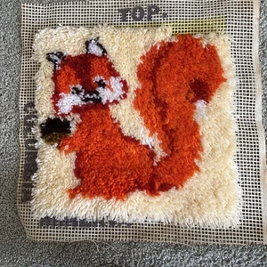 Vintage Completed Chipmunk Latch Hook Rug Pillow Top 12x12" - Picture 1 of 5