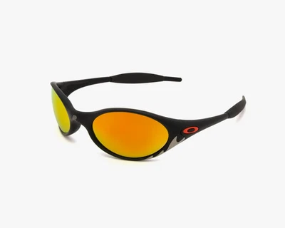 Chaqueta Oakley Eye Albino & Preto Mate Negra Prizm Rubí Nueva en Caja. Foto 1 de 4