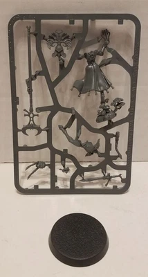 Warhammer Age of Sigmar Lumineth Realm-Lords - Scinari Enlightener *NoS* - Image 1 of 2