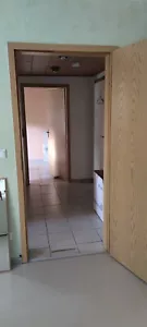 Schöne 2 Zi-Wohnung in zentraler Lage und doch in grüner Umgebung - Bild 1 von 9