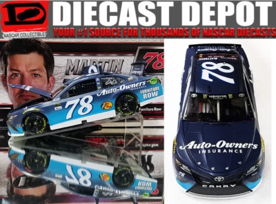 MARTIN TRUEX JR 2017 AUTO OWNERS INSURANCE 1/24  SCALE  ACTION - Image 1 of 4