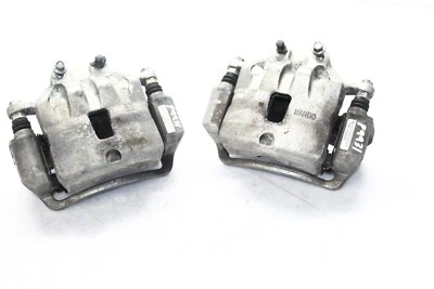 Juego de pinzas de freno delanteras izquierda y derecha Chevrolet Camaro 2010-2015 3,6 L V6 P9931 Foto 1 de 4