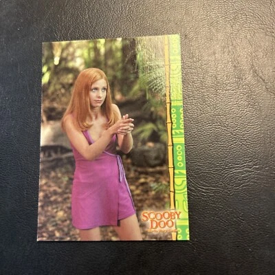 Jb11a Scooby Doo Movie Story 2002 #43 Daphne Blake Sarah Michelle Gellar - Image 1 of 2