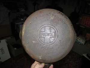 GRISWOLD NO 7 701 Cast Iron Skillet LARGE BLOCK LOGO Nice U-SEASON - Picture 1 of 9
