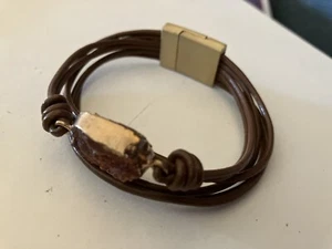 Bracciale VINTAGE Estate Perline Ambra Cattura Magnetica - Foto 1 di 3