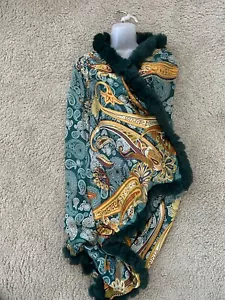 NWT La Fiorentina Oversized Paisley Print Wrap with Faux Rabbit Fur Trim - Green - Picture 1 of 16
