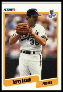 1990 Fleer #111 Terry Leach Kansas City Royals - Picture 1 of 2