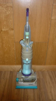 Dyson DC04 I Brush control vacuum cleaner,  6 mths gtee   (316) - Image 1 of 4