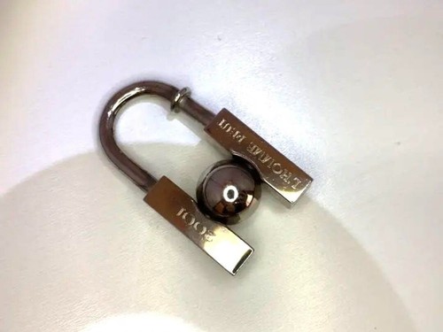 HERMÈS Lucchetto Charm Hermes Earth H Logo 2001 Lega Unisex Ciondolo 1 6 x 0 9 Pollici