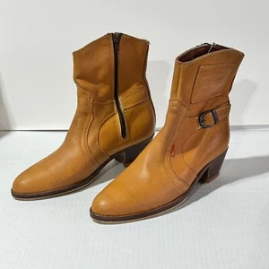 Vintage Levi's Leather Western Boots Mid Calf Zip up Women's Size 7.5 / 41.5 - Picture 1 of 24