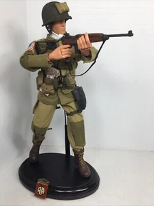 1/6 CUSTOMIZED HASBRO GI JOE WW2 US 82ND AIRBORNE PARATROOPER NORMANDY + STAND - Picture 1 of 24
