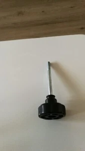 VW T6.1 Schraube für Werkzeughalter - Bild 1 von 3
