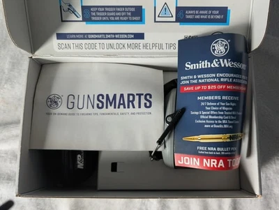 Gun Smarts 耳部保护套件 带 Smith & Wesson 全新 开箱 — 第 1/4 张图片