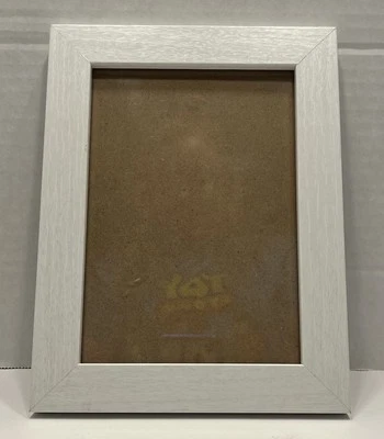 "Marco de madera blanco para fotos de 5x7"" colgante solo sin caballete trasero" Foto 1 de 4