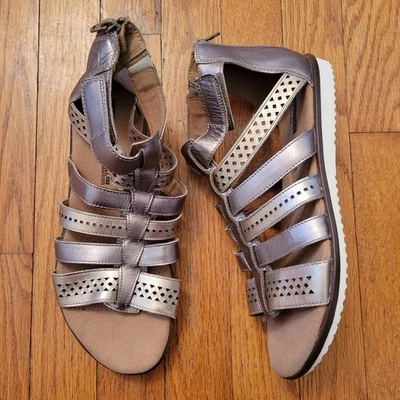 Sandalia Gladiador Clarks Kele Lotus Metálica Multi Cuero 8.5M Verano Crucero Foto 1 de 4