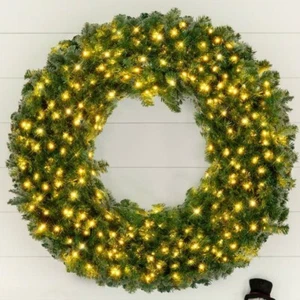 Large Green Pre-Lit Christmas Wreath Indoor/Outdoor Clear Lights Holiday Décor - Picture 1 of 7