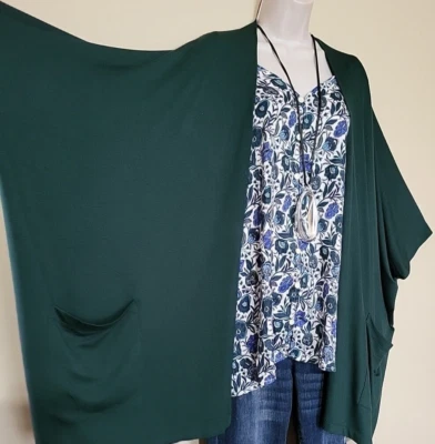 Susan Graver Weekend Pockets Loose Kimono Plus 2X Petite Green Bust 80" - Image 1 of 4