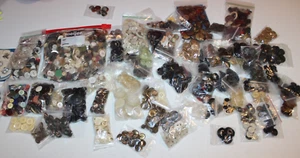 Lot OF Antique Vintage Buttons Bakelite Celluloid Metal Glass Carved Collection - Picture 1 of 10