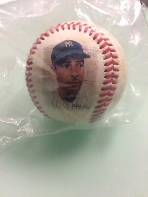 Pelota de béisbol Joe Dimaggio edición limitada fotográfica nueva en bolsa. Foto 1 de 4