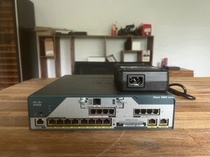 Cisco C1861-SRST-F/K9 8-User Voice Router w/ 4FXS 4FXO PoE SRST CME HWIC Slot - Afbeelding 1 van 5