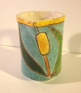 Artesa Hand Painted Creamer Ecuador - Picture 1 of 6