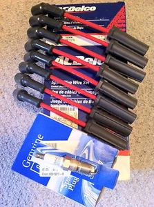 Genuine Commodore VT VX VY VZ VE LS1 LS2 V8 Spark Plugs x8 & Leads x8 NEW ! - Picture 1 of 1