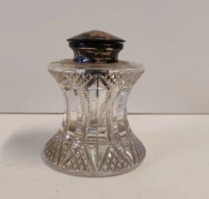 Antique 1904 sheffield Lee & wigfull inkwell Hallmark: HW Crown Lion M - Picture 1 of 10