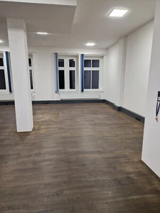 Jena/ 170 m² Bürofläche mit min. 3 Stellplätzen zu vermieten - Bild 1 von 8