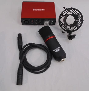 Focusrite Scarlett Solo w/Studio Microphone 2nd Generation USB CM25 MKII - Picture 1 of 6