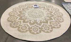 IVORY / BEIGE 8'-0" x 8'-0" Flaw in Rug, Reduced Price 1172674673 BLM108B-8R - Picture 1 of 4