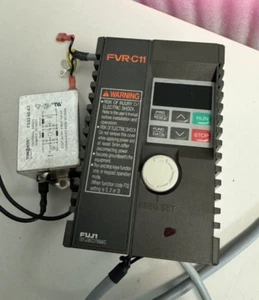 FUJI ELECTRIC FVR-C11 MODEL FVR0.4C11S-7EN INVERTER AC DRIVE - Picture 1 of 4