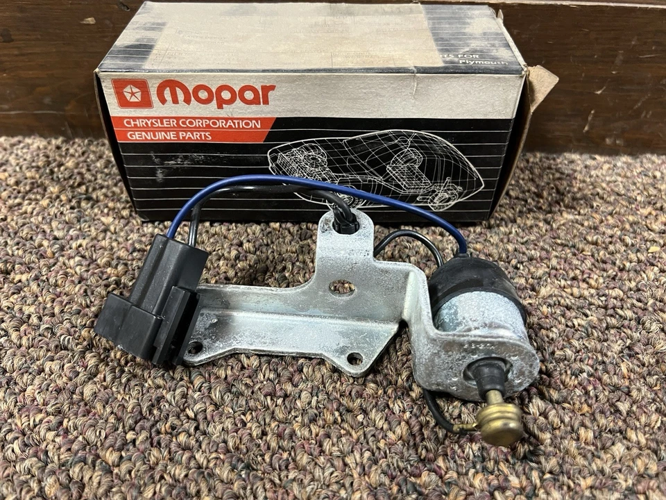 New NOS Mopar 4267146 Solenoid Dodge Chrysler - Image 1 of 4